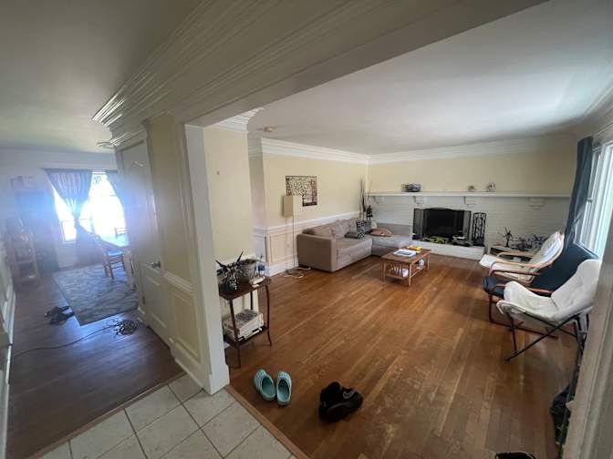 Pablo's room
