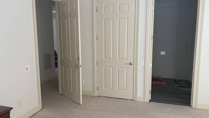 Alcove Rooms's room