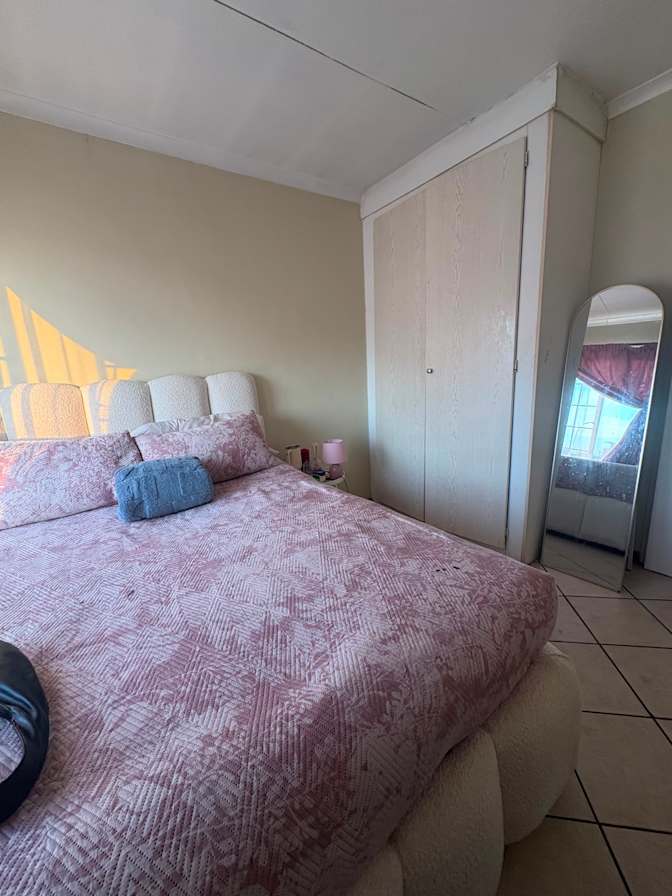 Phiwe's room