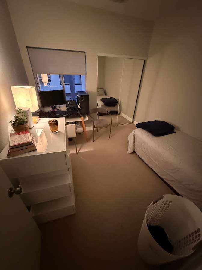 Saundra's room