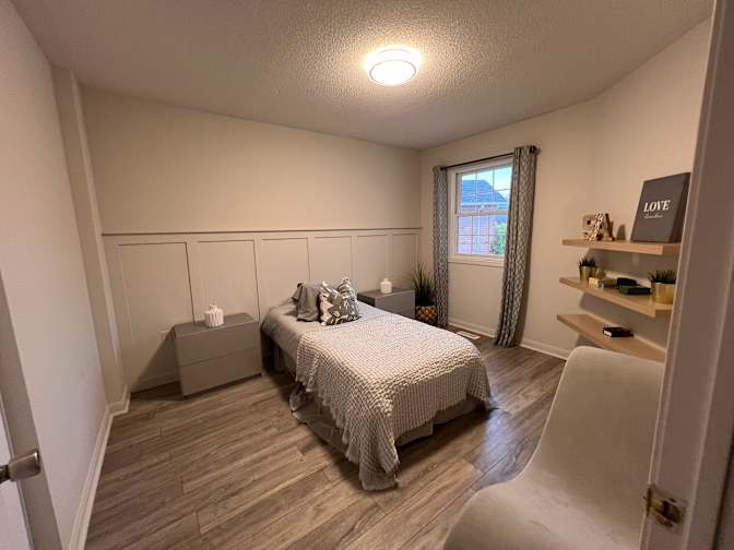 Stephanie's room