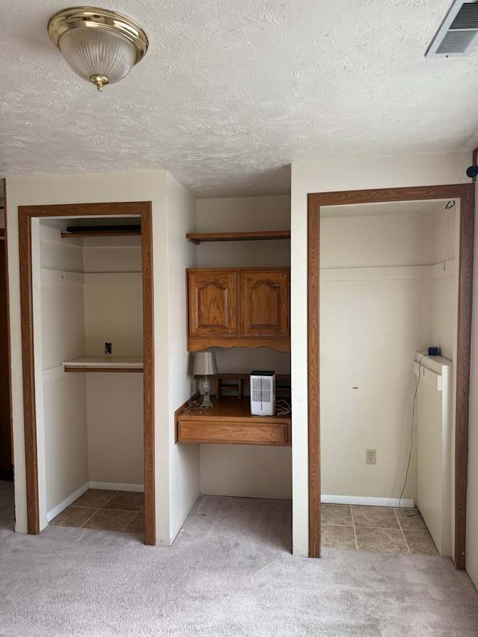 jose's room