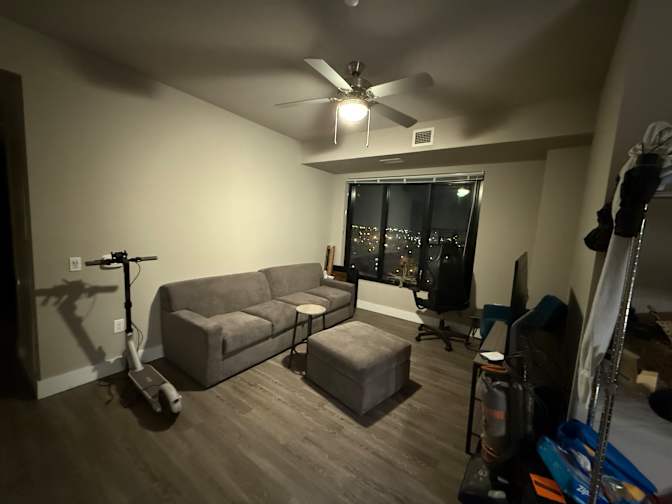 Omar Almahayri's room