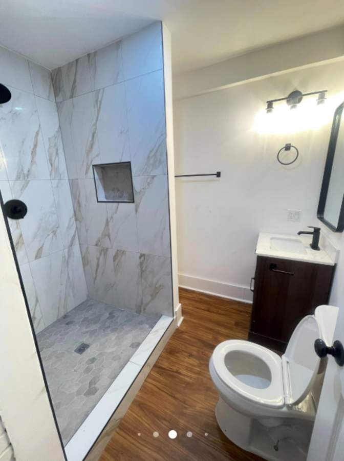 Alcove Rooms's room