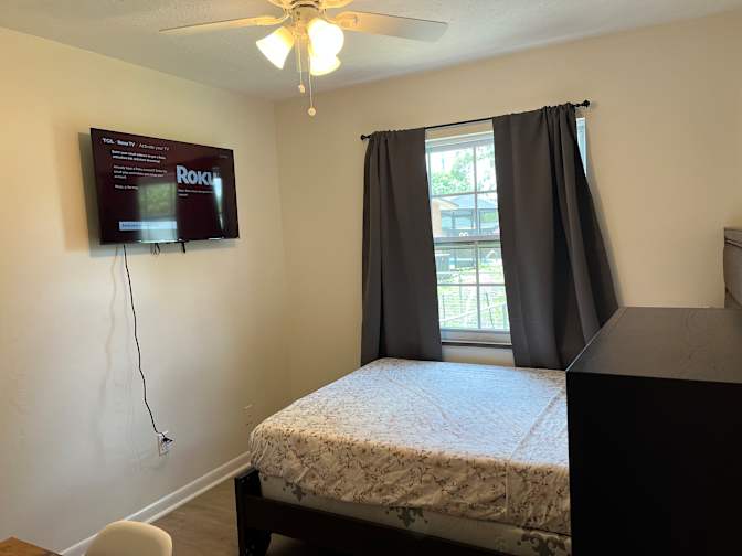 Zen's room