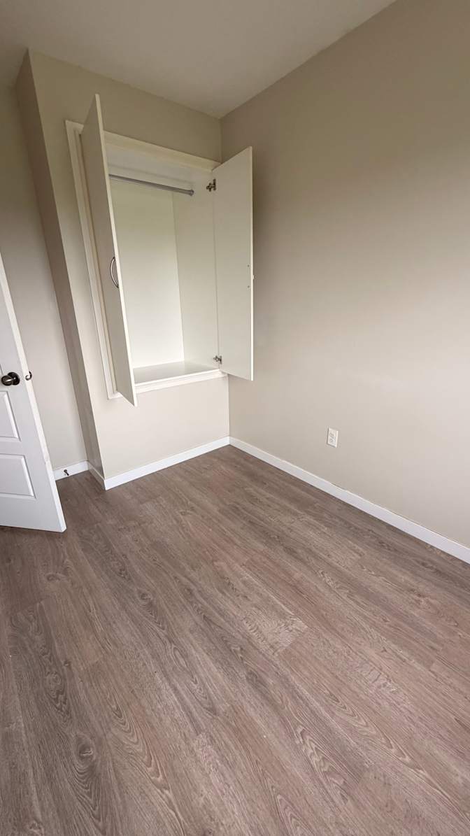 Luscious's room