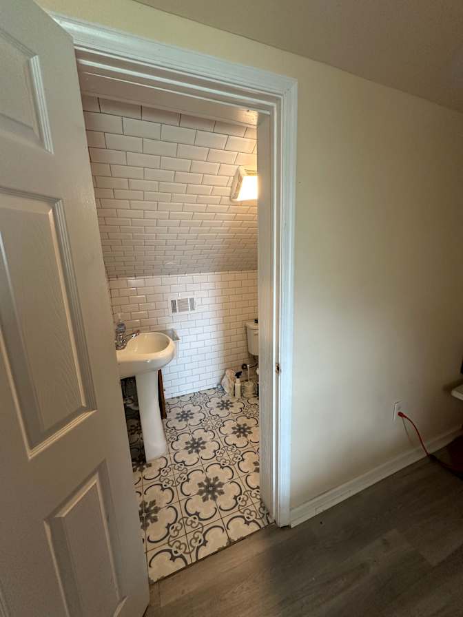 Luis Esteban Sanchez Bendezu's room