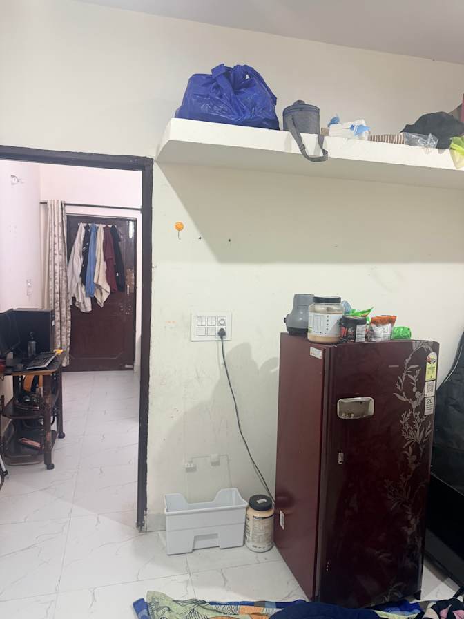 Agam Manan's room