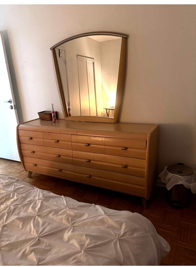Carmen Farias's room