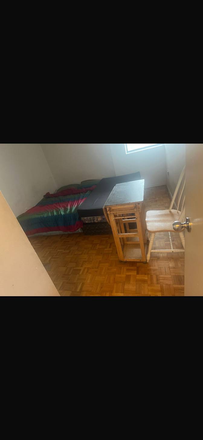 Gloria's room