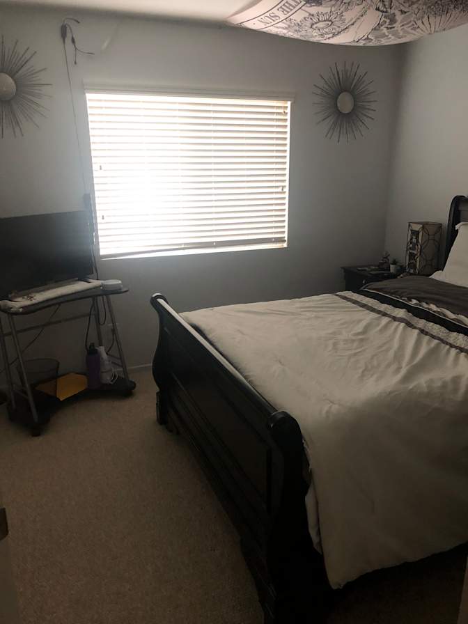 Tom's room