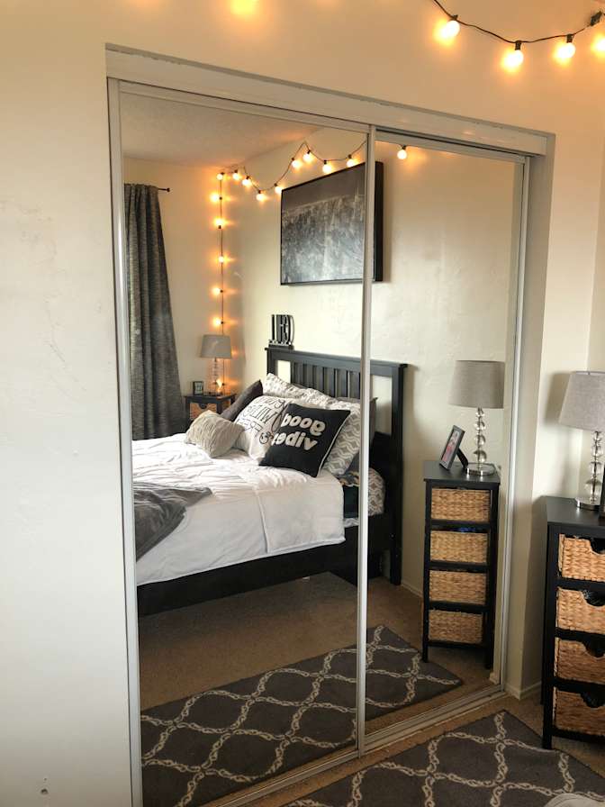 Jae's room