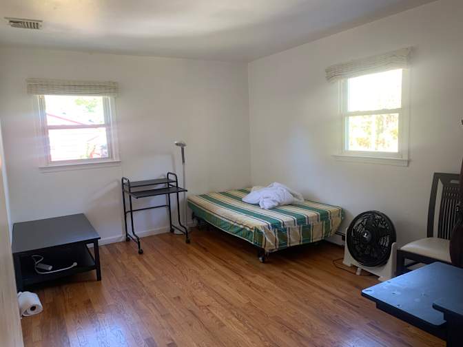 Ming's room