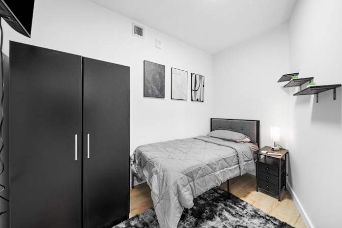 Javier's room