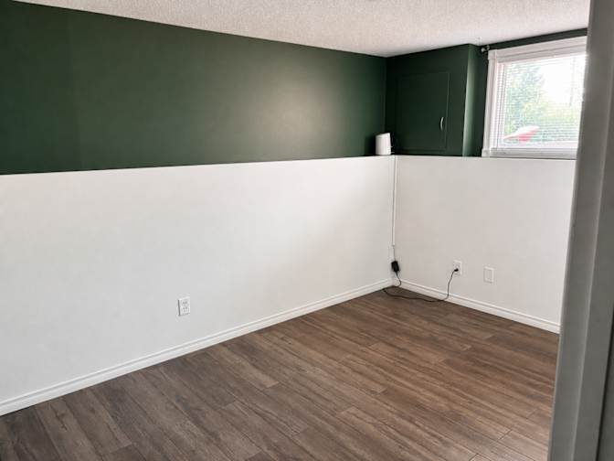 Jari's room