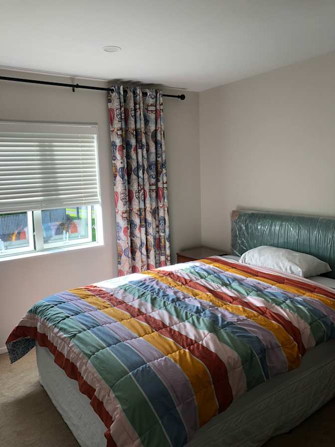 Sandy's room