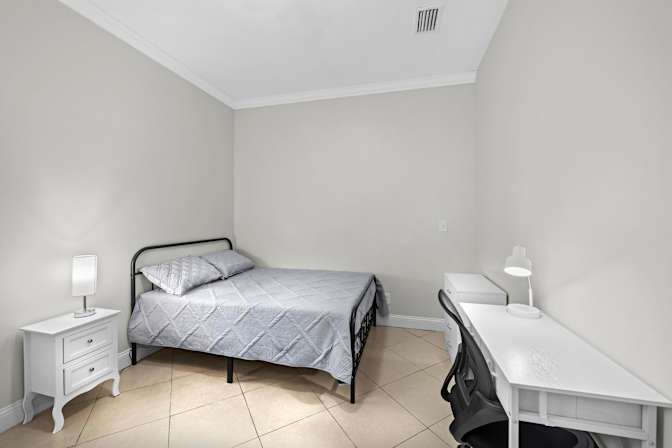 PadSplit's room