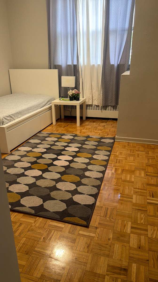 Shamsa's room