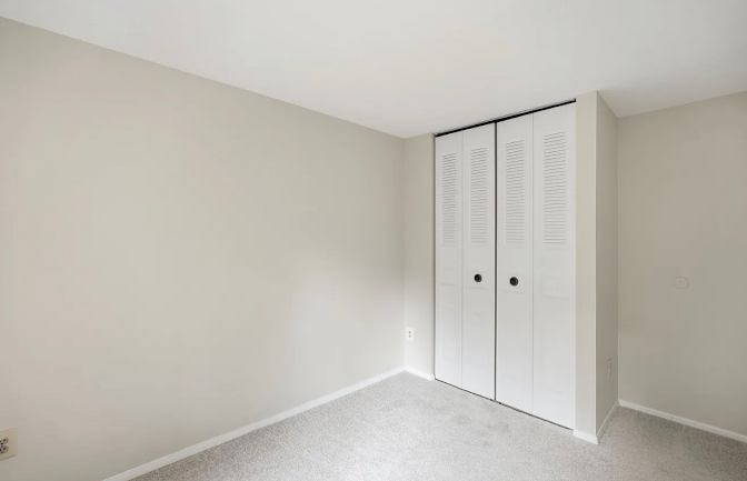 Caroline's room