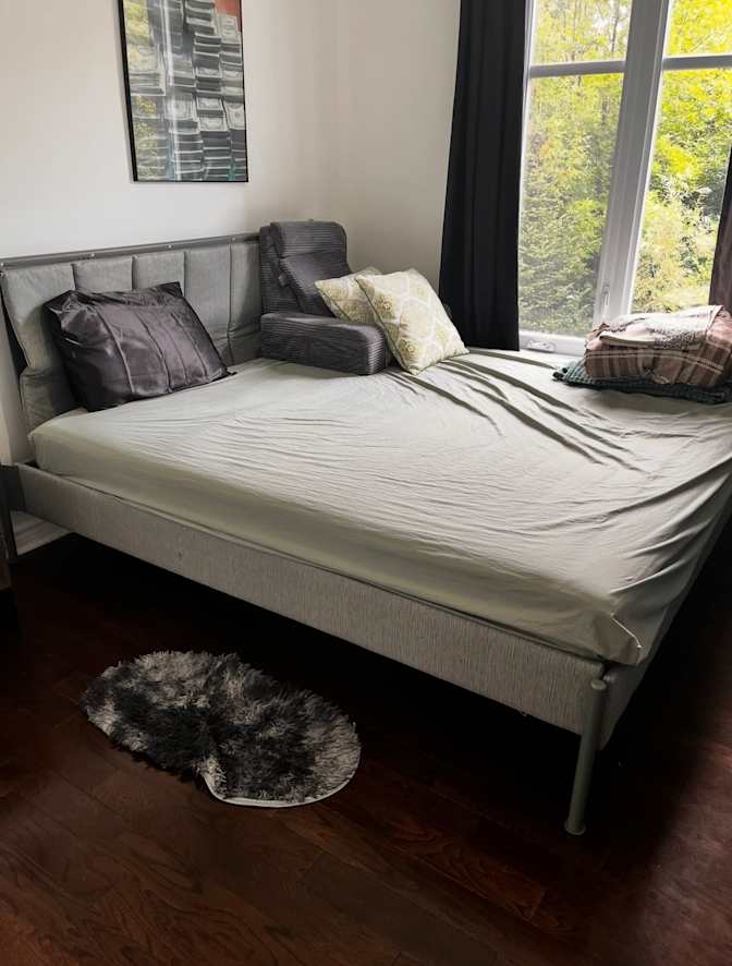 Antho's room