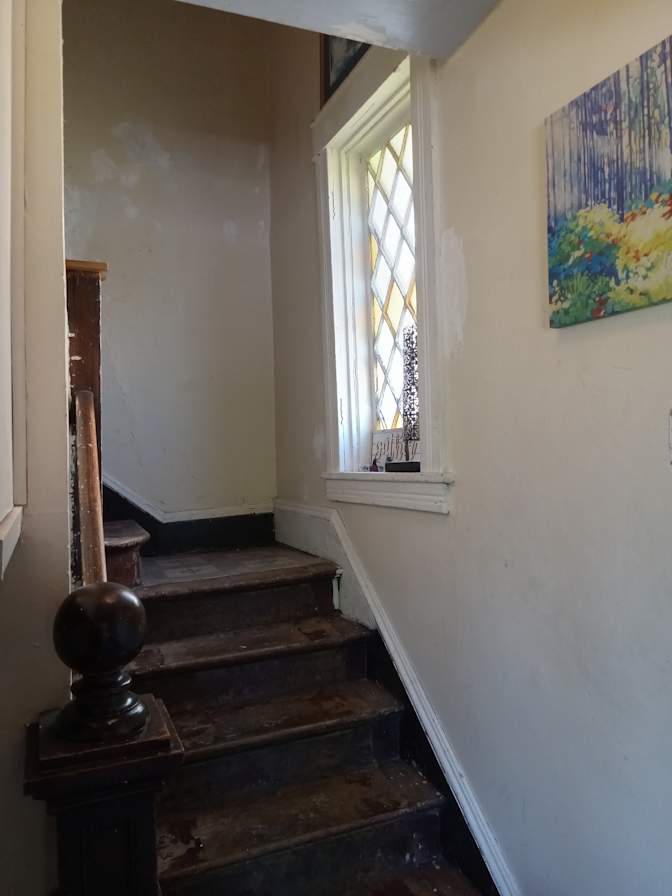 Rainbow Rooms's room