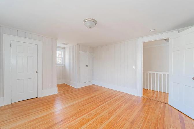 Alcove Rooms's room