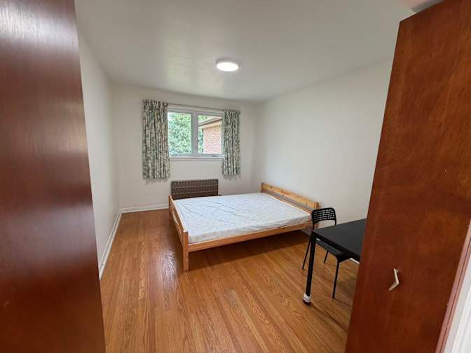 bowen's room