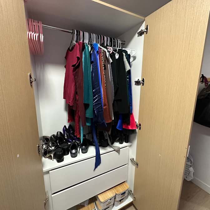 Halle's room