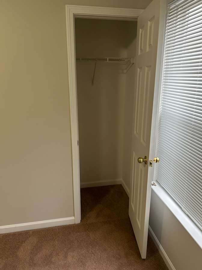 Alcove Rooms's room