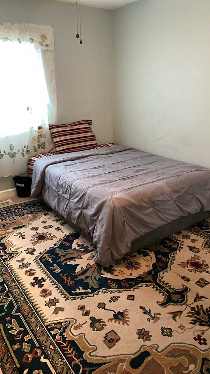 Sasa's room
