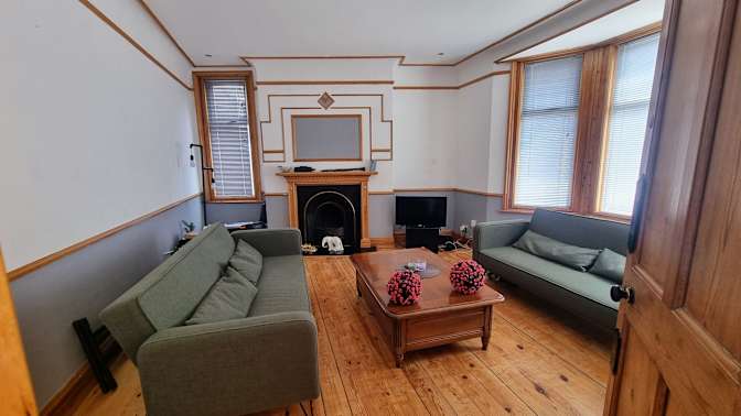 Tea's room
