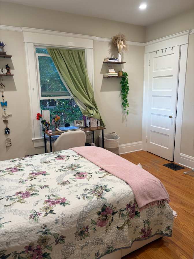 Isabella's room