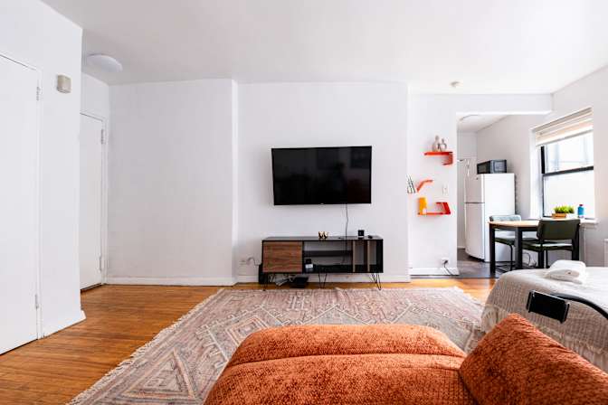 Liza's room