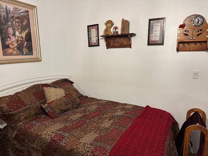 Maureen Evans's room