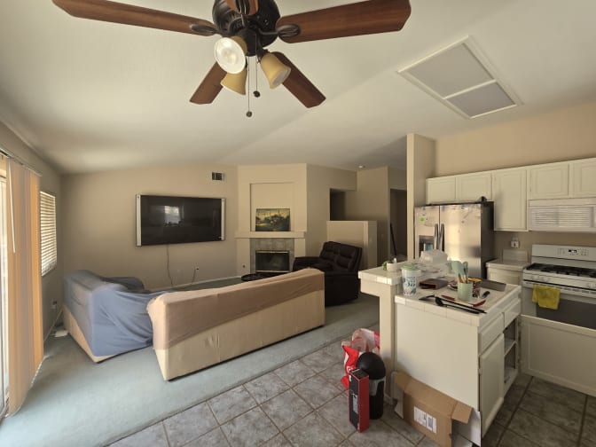Viniva Management's room