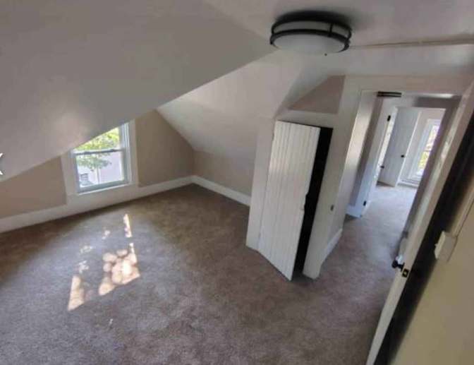 Leannice Del Valle's room