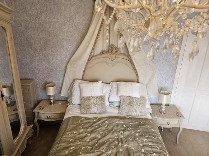 Anne's room