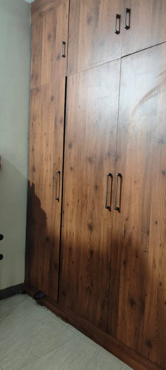 Samreet's room