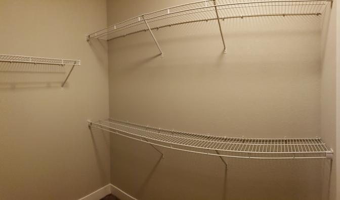 Tom's room