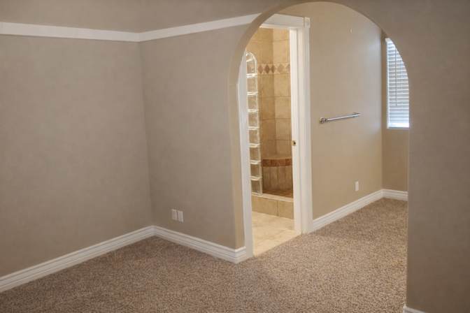 Leslie's room