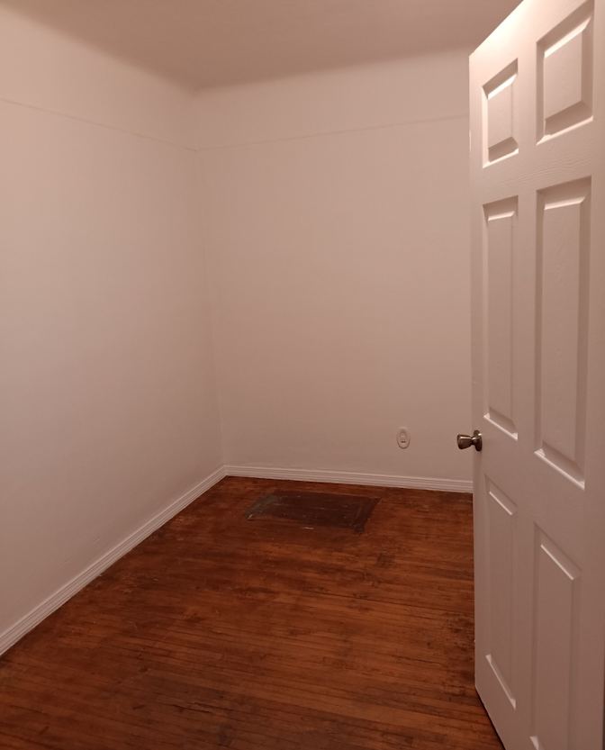JeyJey's room