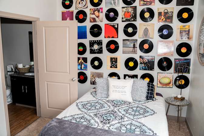 Crystal Crys's room