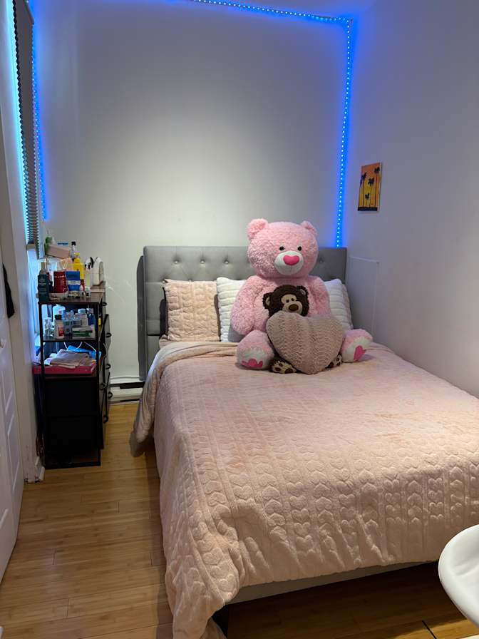 Divine's room
