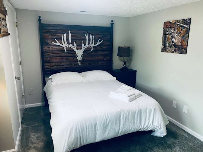 Alcove Rooms's room