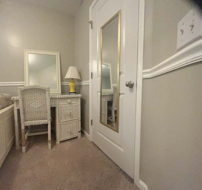 Room for Rent's room