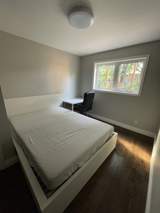 Jenny's room