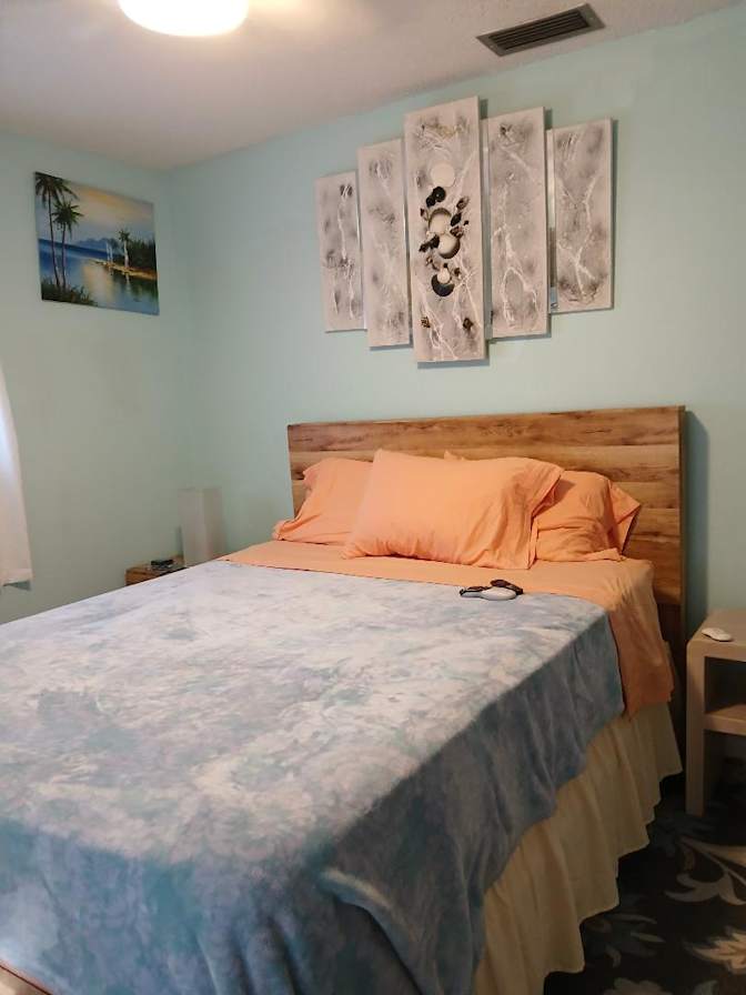 Gloria's room