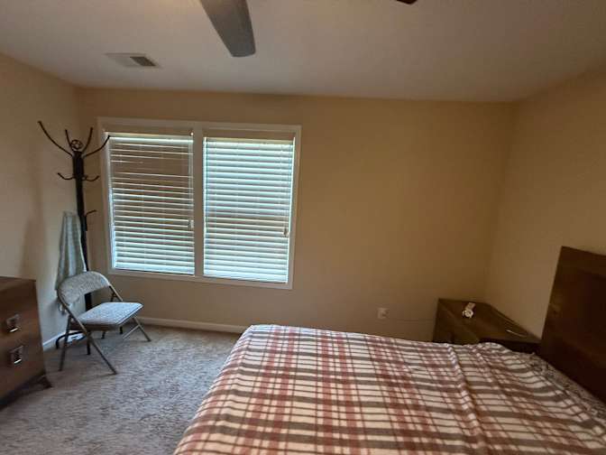 Alcove Rooms's room