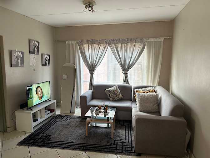 Lona's room