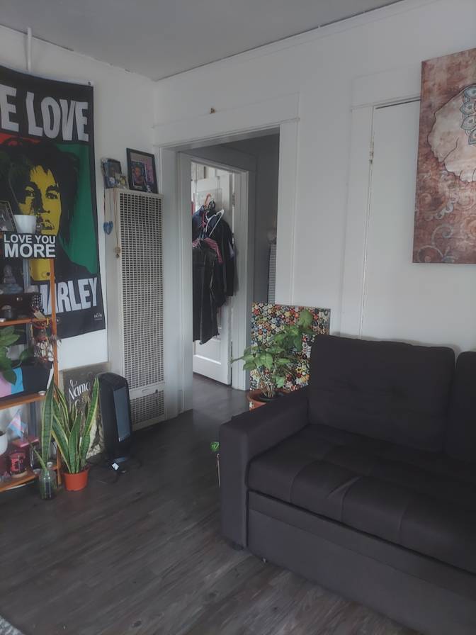 Tri's room